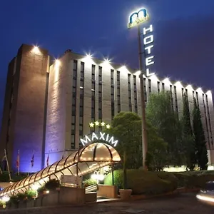 Maxim Hotel